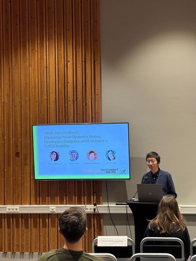 Jinghui presenting our paper at CSCW2025